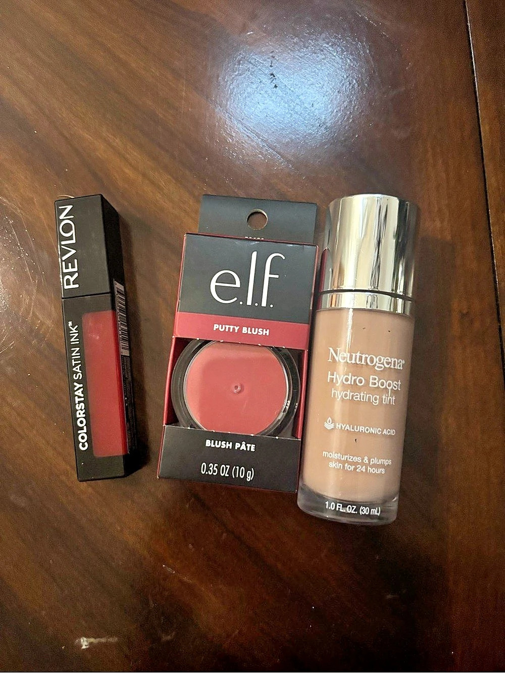 e.l.f. Putty Blush. in Tahiti NWT
